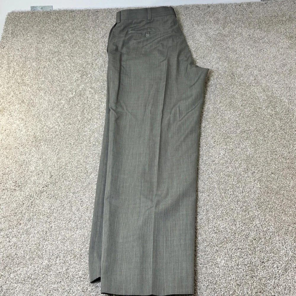 Roundtree & Yorke Easy Care Men's Gray‎ Dress Pants Size 38x30 Office Career